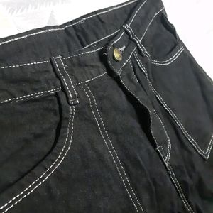 Wide Leged Cargo Black Pants.| For Waist: 32inchs