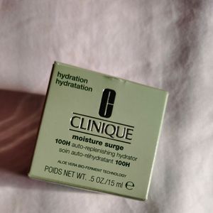 Clinique Moisture Surge 100H Auto Replenshing