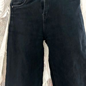 Women Black Cargo Jeans