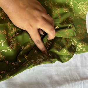 Women Green Kurta Set