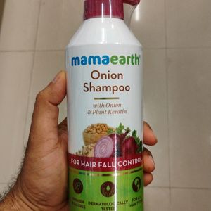 Mama Earth Onion Shampoo