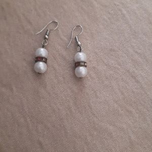 Pearl dangling Earrings