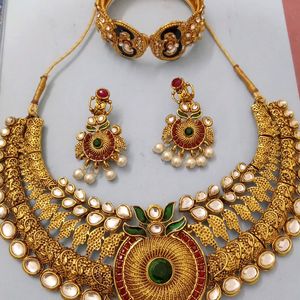 Kundan Set With Bangle