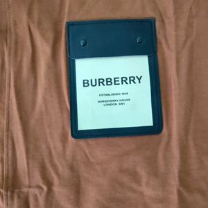 Burberry Unisex T-shirt 🤎