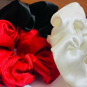 Different Colours Of Scrunchies (satin)