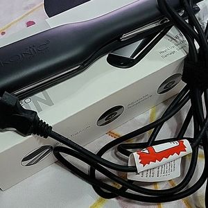 Brand New Ikonic Hair Straightner