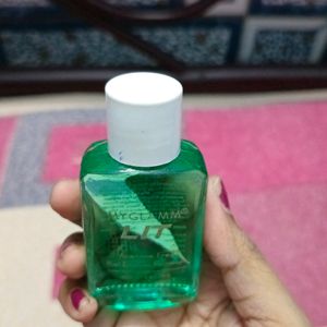 Myglamm Nail Polish & Enamel Remover With Gift