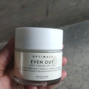 Oriflame Even Out Day Cream SPF 20