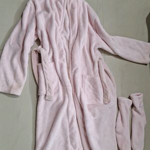 Exotic Soft Bath Robe With Socks