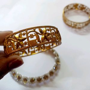 Golden Bangles kada  For 7-9 Years Girl