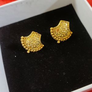 1 Gram Gold Plated Forming Earrings..