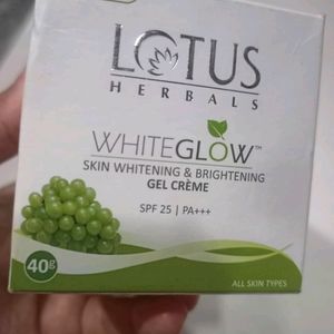 Lotus Herbals Whiteglow