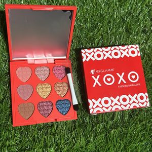 MyGlamm Xoxo Eyeshadow Palette