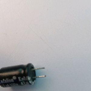 100 V Capacitor