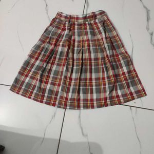 Girl's Skirt