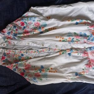 Women White Flowers Tops Shirt