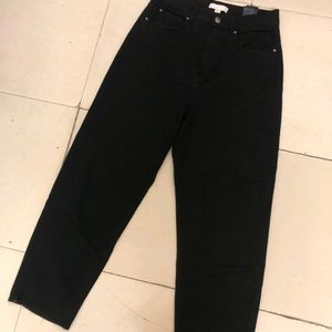 High Waisted Mom Fit Ankle Length Jeans