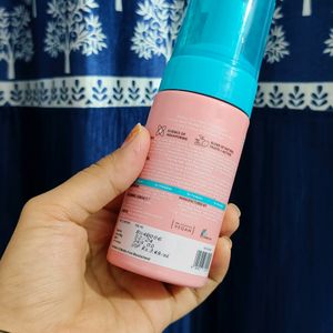 Aqualogica Radiance Foaming Facewash