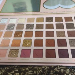 PLOUSIE WEDDING EYESHADOW PALETTE