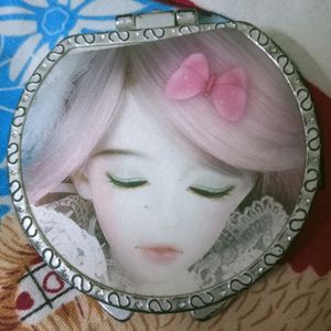 1pcs Stylish Earring And 1 Compact Mirror