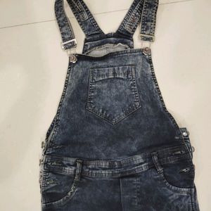 Dungaree