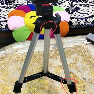 Lightweight Tripod, with Mobile Holder