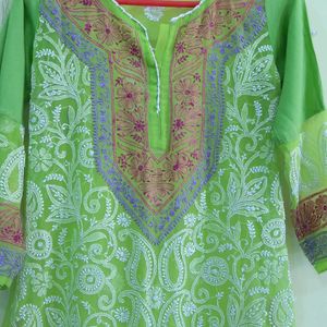 Lucknowi Kurta+ Separate Inner+ Chiffon Dupatta💚