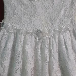 White Party Gown For 10-12 Year Old Girls 👧 .. Cute Free Gifts With This Dress ...