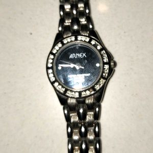 Elegant Ladies' Watch – Great Condition