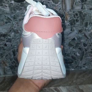 Latest Woman Casual Shoes