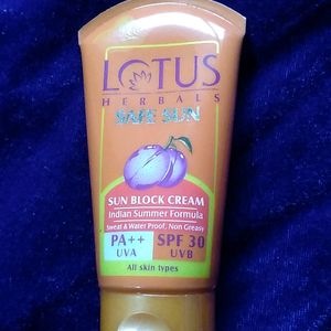 LOTUS SUN BLOCK CREAM(PA++)(SPF30)