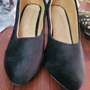 Fancy Black Pencil Heels Sandal For Woman