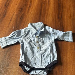 set of 3 outgoing rompers 0-3months