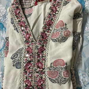 Beautiful Laks*ita Long Kurti With Matching Leggin