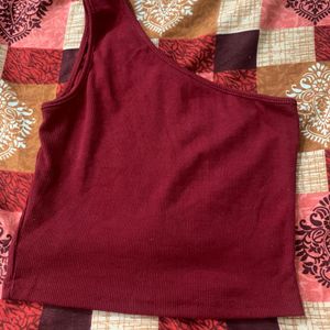 RED/MAROON CROP TOP