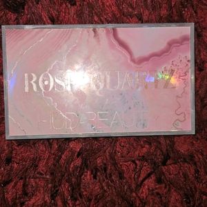 Huda Beauty Rose Quartz Eyeshadow palette