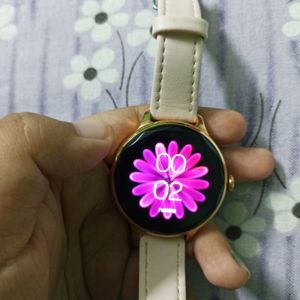 Noise Fit Diva Smartwatch