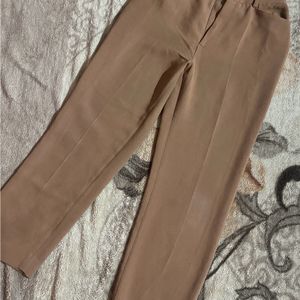 brown pant