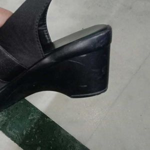 Girls Fancy Matte Black Footwear With Soles...