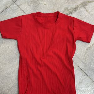 Bright Red Color Fitted Top. Nice Fit