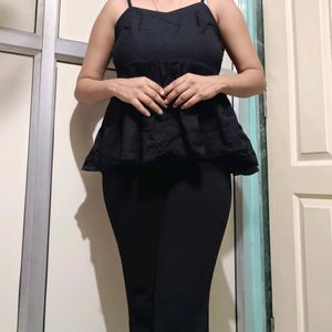 Black Sleeveless Top