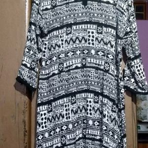 Pearl Neckline Kurti