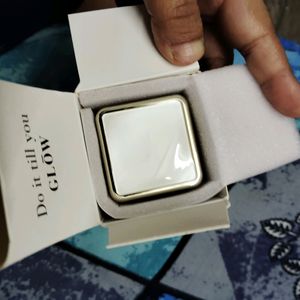 Myglamm Glow Iridescent Cleanser