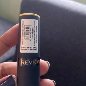 Revlon super Lustrous matte