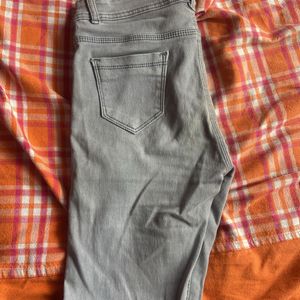 Mid Rise Black And Grey Skinny Fit Jeans