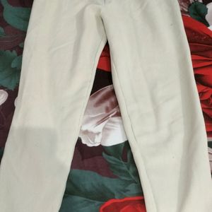 White pant