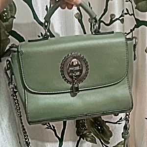 Olive Green Beautiful Handbag 👜