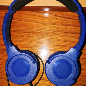 Amazon Basics wired Headphones