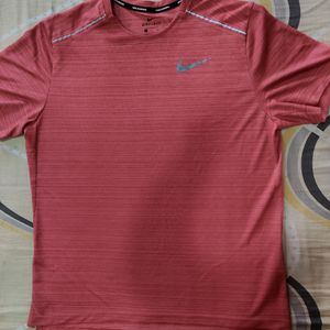 Nike Crew Neck T-shirt