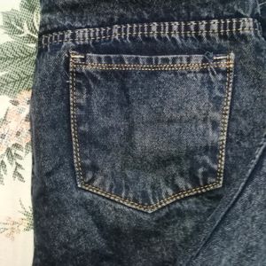 Straight Fit Jeans For Girls